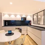 Cours Saleya Renovated 3 Bedrooms 1 Min To Air Conditioning 公寓 *