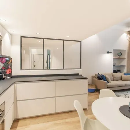 Cours Saleya Renovated 3 Bedrooms 1 Min To Air Conditioning Apartment