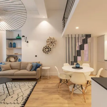 Apartment Cours Saleya Renovated 3 Bedrooms 1 Min To Air Conditioning Nizza